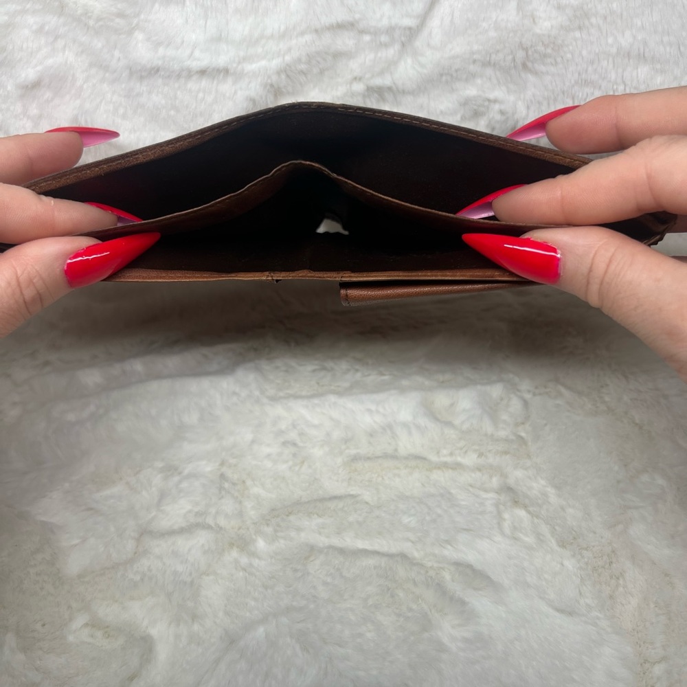 Yves Saint Laurent Tan/Brown Leather Wallet - Picture 10 of 14